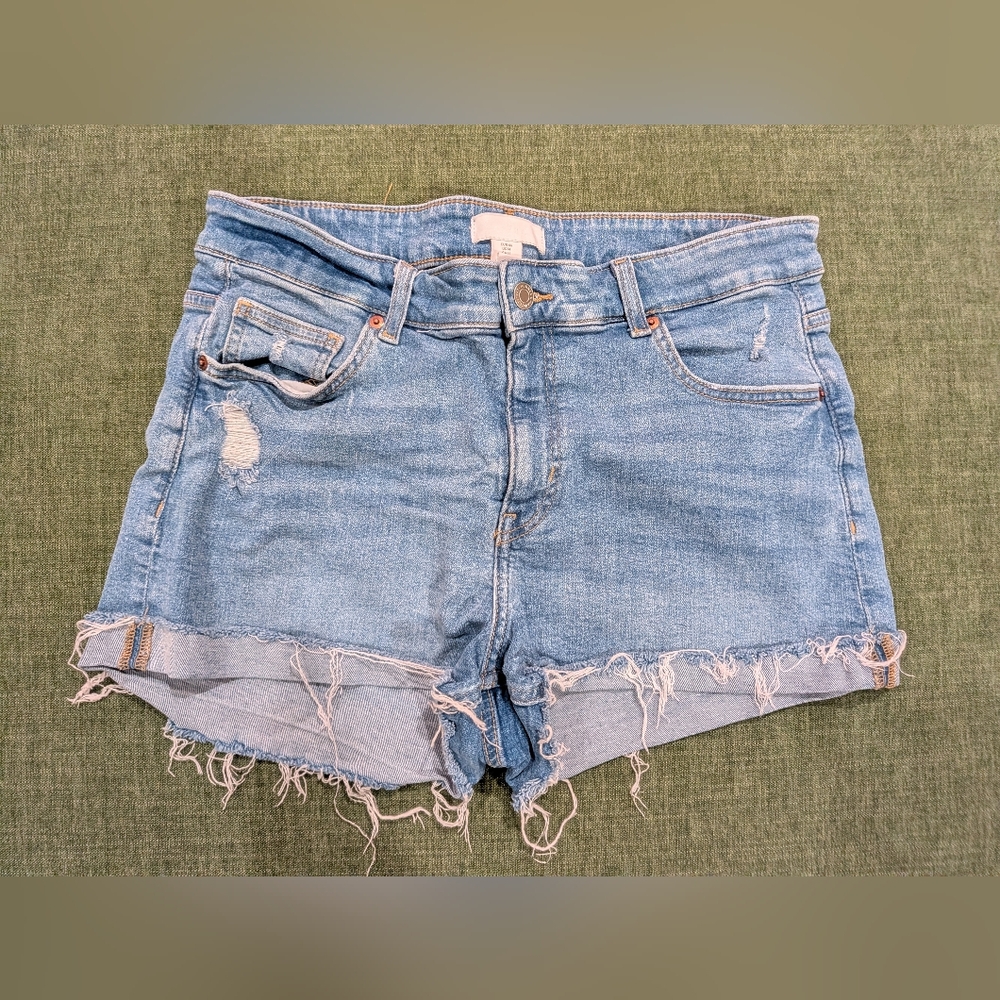 Distressed Denim Shorts H&M Size 14